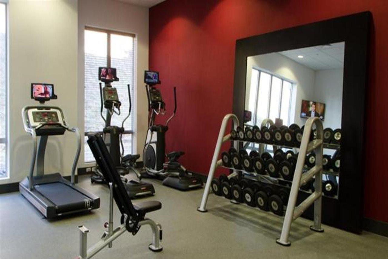 Hilton Garden Inn Хикъри Екстериор снимка