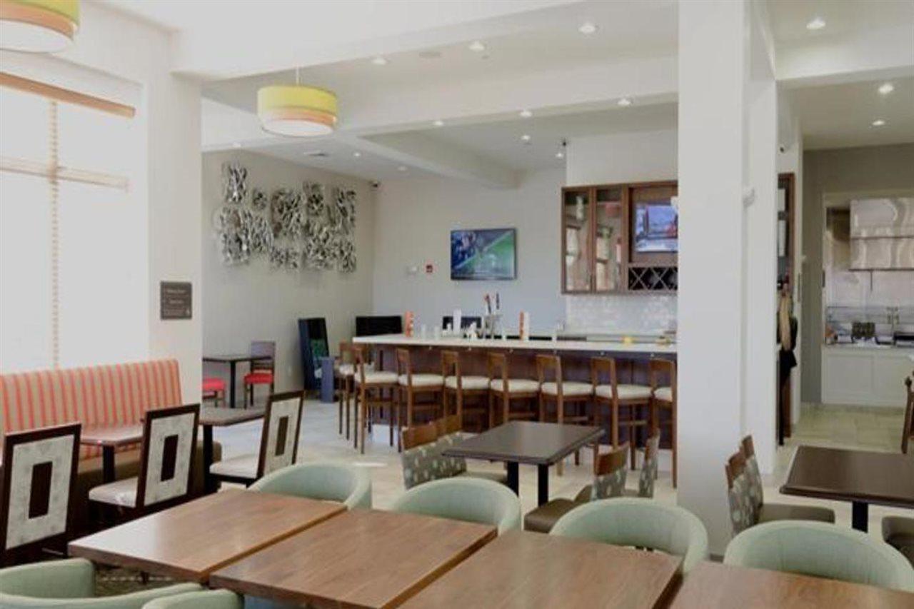 Hilton Garden Inn Хикъри Екстериор снимка