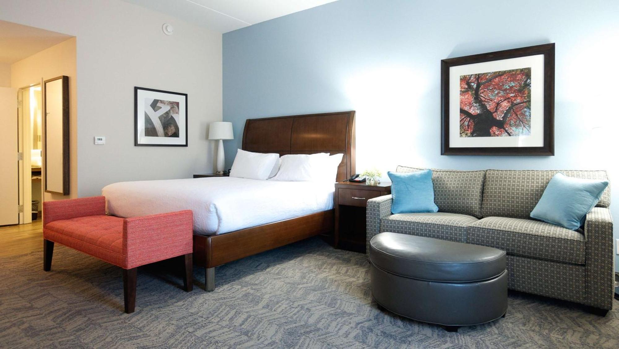 Hilton Garden Inn Хикъри Екстериор снимка