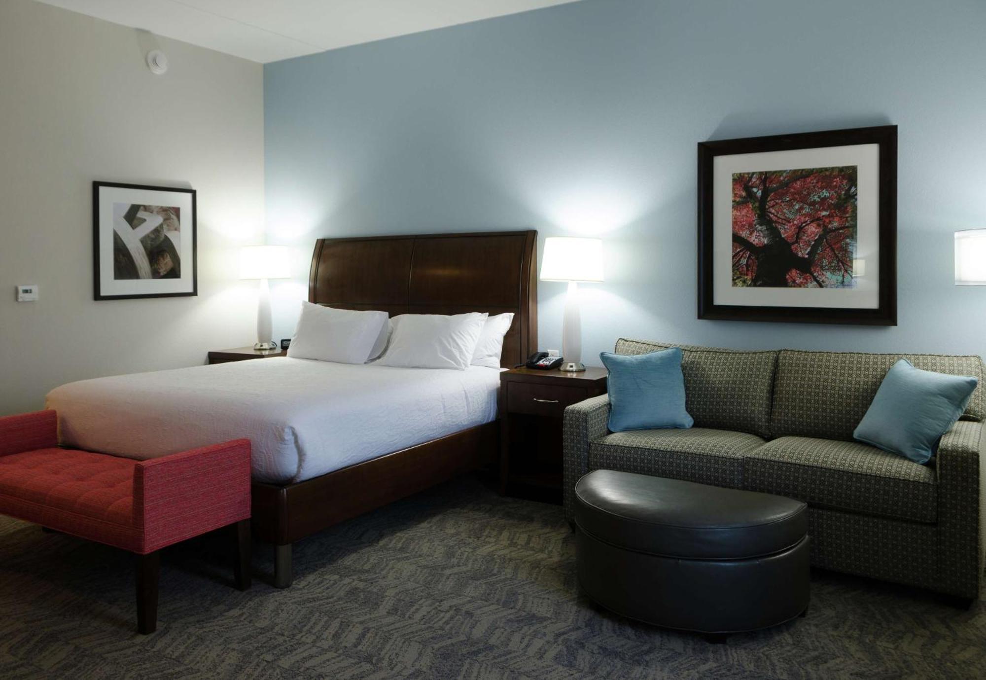 Hilton Garden Inn Хикъри Екстериор снимка