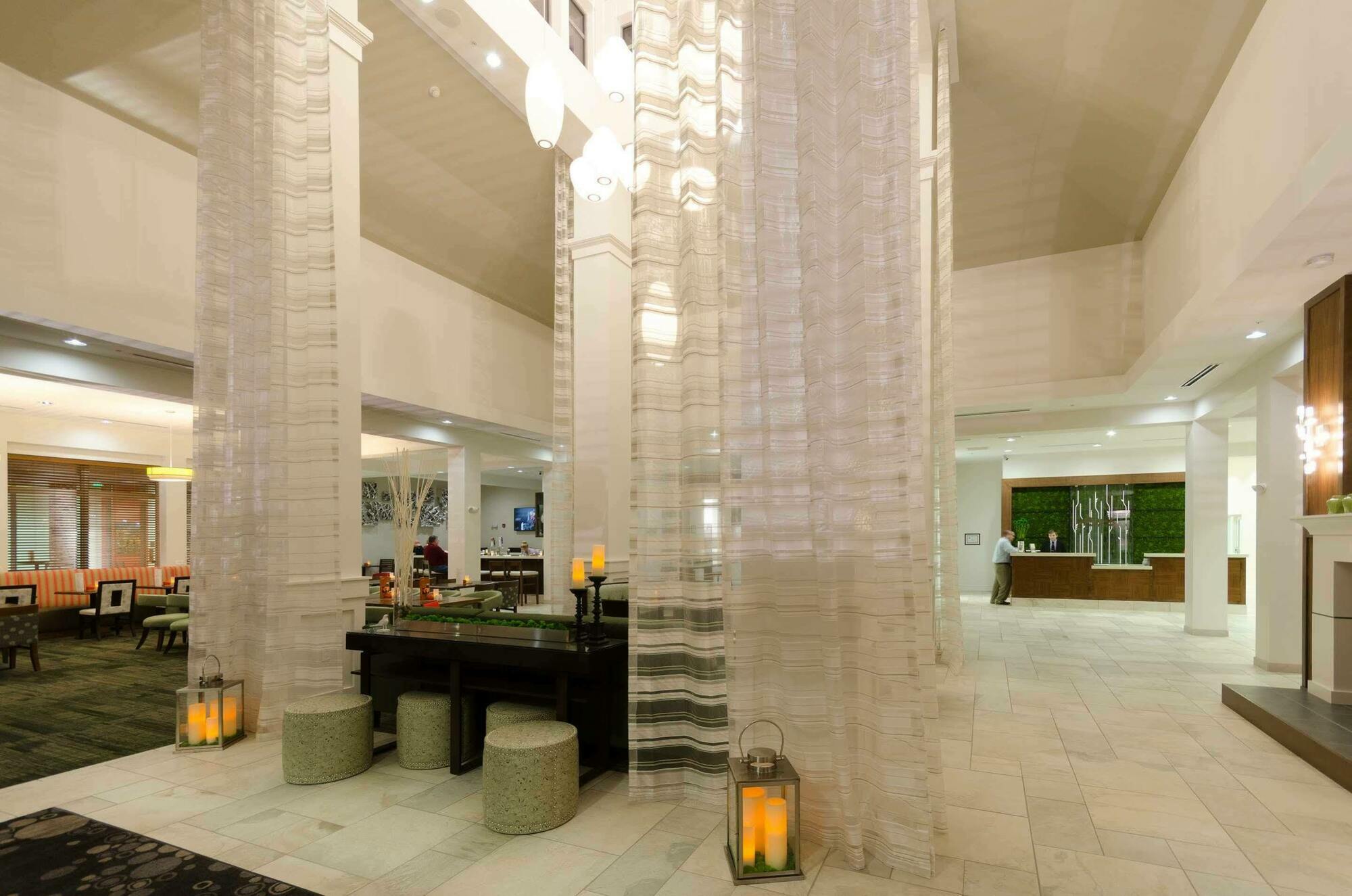 Hilton Garden Inn Хикъри Екстериор снимка